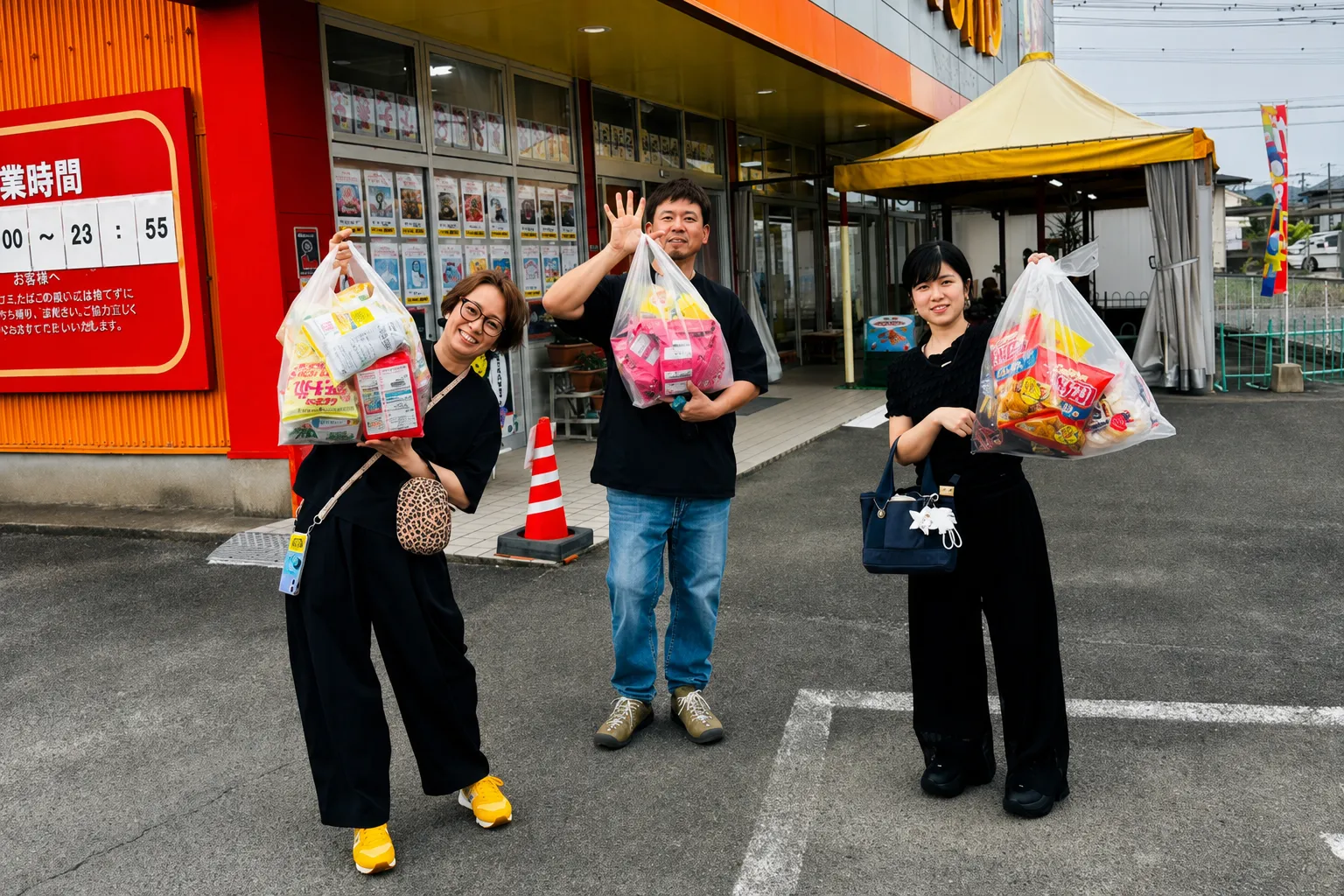 伊万里市の美容室Hair Studio JAM求人写真 スタッフで外出する様子